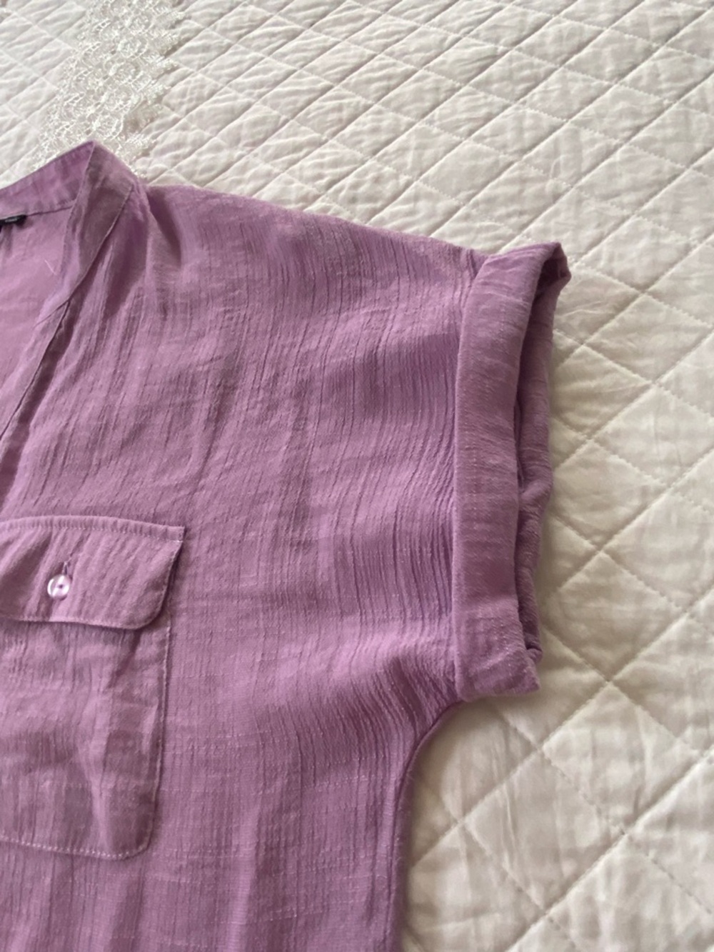 Ashley Blue Lavender Gauzy Textured Blouse Size Large - Picture 8 of 12